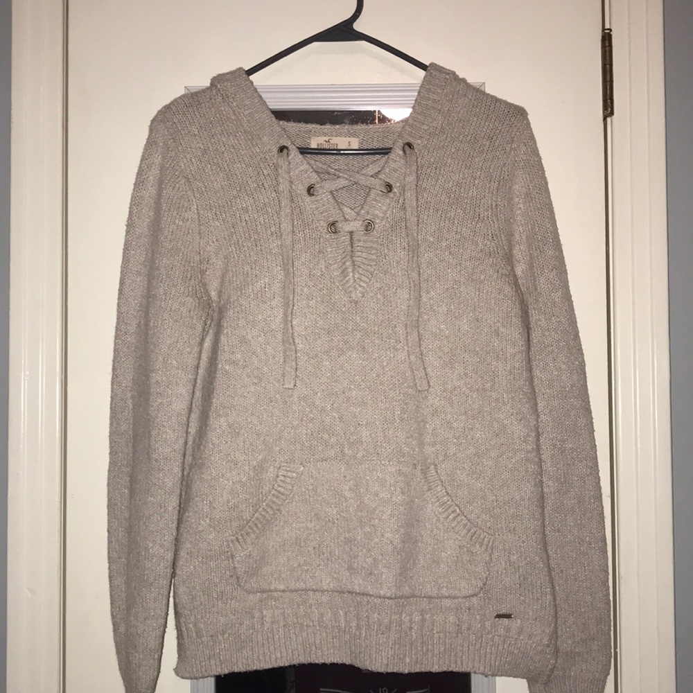 hollister sweater